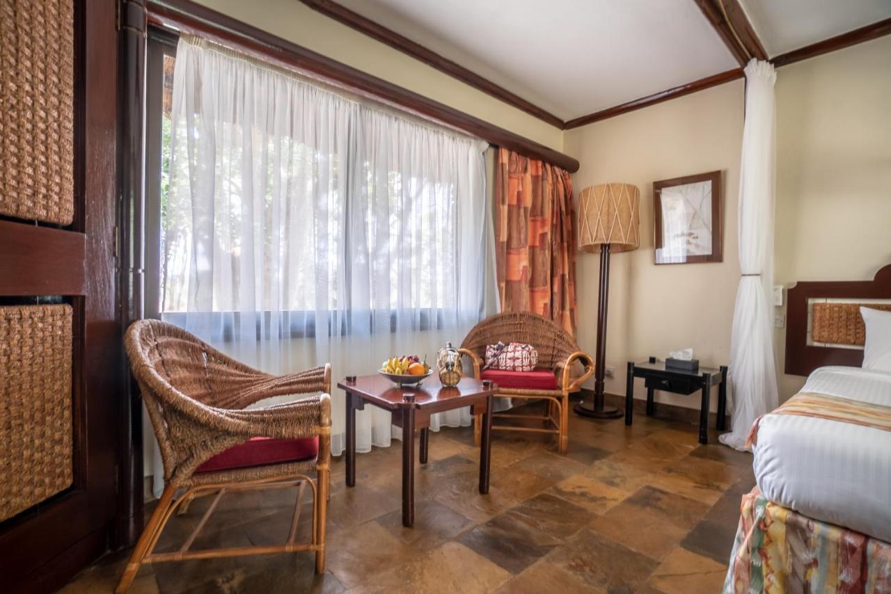 Sarova Shaba Game Lodge Archers Post Exterior foto